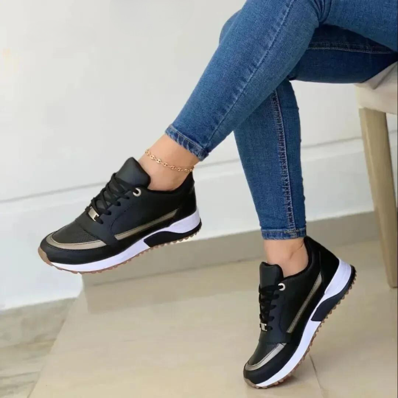 Elegantia Sneaker